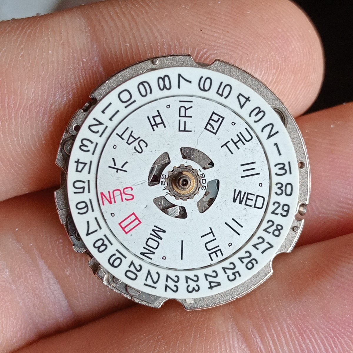 MIYOTA Ref. 8205 Automatic Movement Vintage USED x Spare Parts NOT WORKING