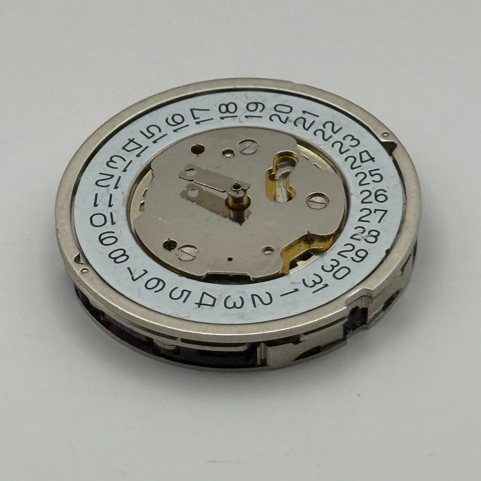 Ronda 5040.D Watch Movement Quartz Swiss Date 6 Jewels Vintage Parts 28.5mm