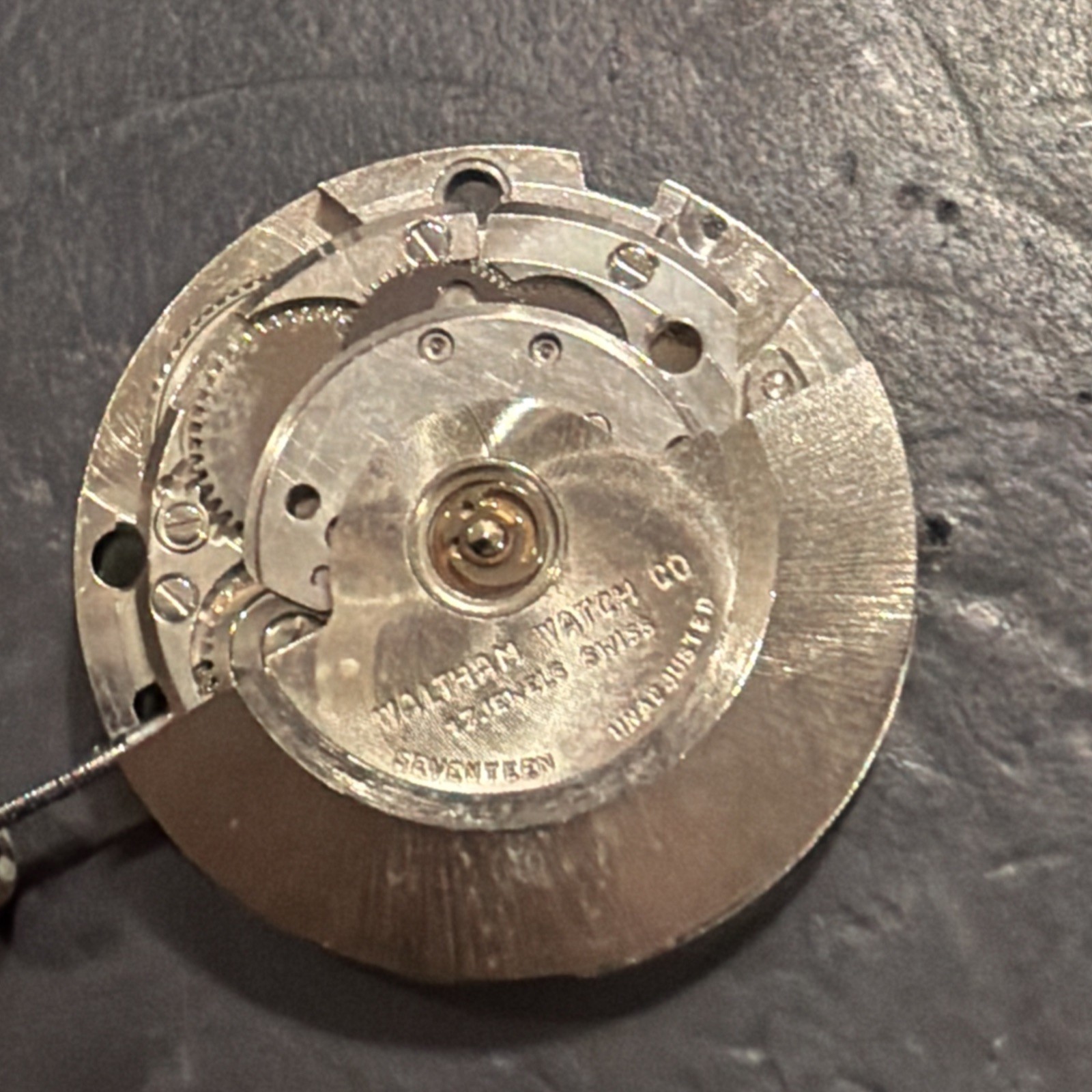 AG12 VINTAGE MEN’S WALTHAM AUTOMATIC WRIST WATCH MOVEMENT UNTESTED SOLD AS IS***