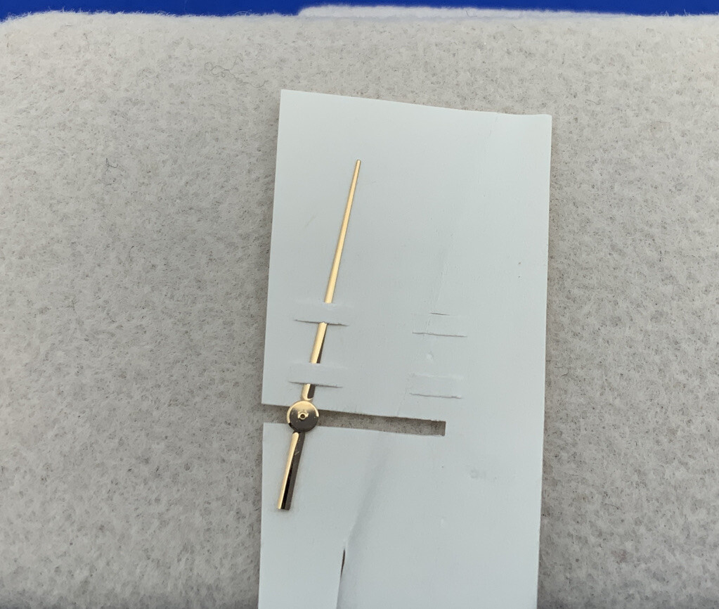 Rolex 1570 15-126 Second Hand. Genuine New Old Stock
