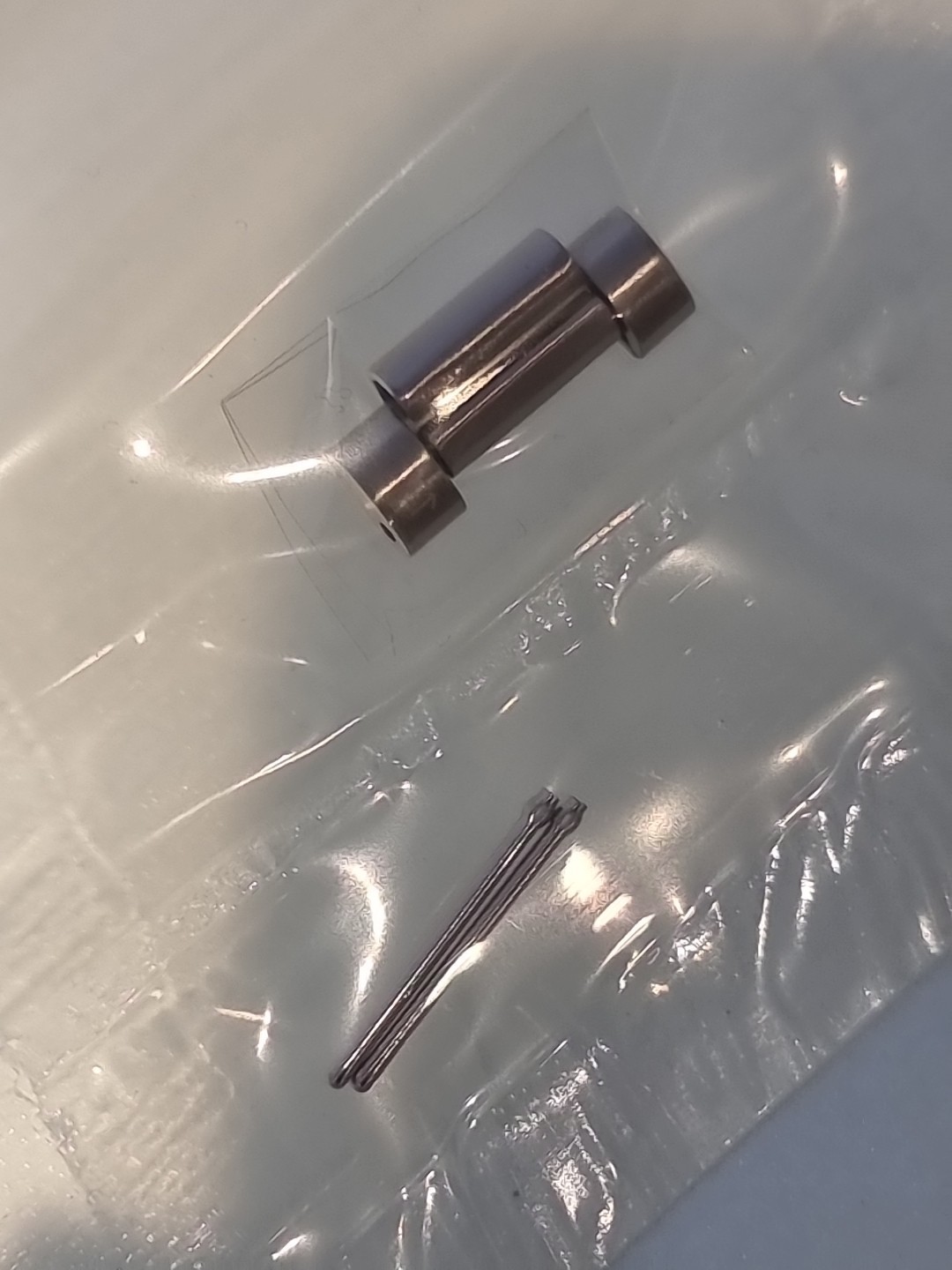 Omega LINK Stainless Steel and 2 pins 114ST11621. NEW ORIGINAL SEALED