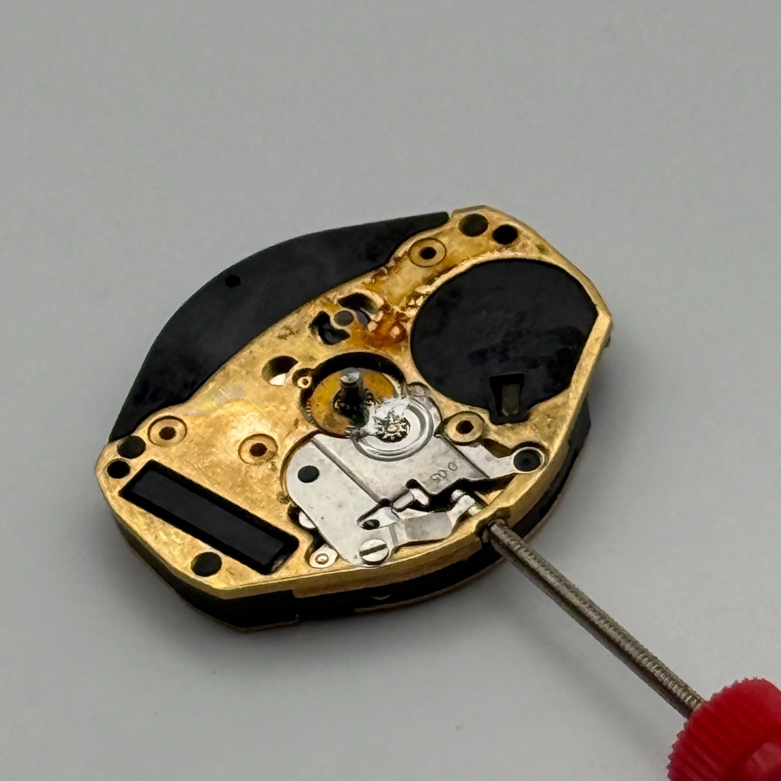 ETA 902.002 Watch Movement Running Quartz Swiss Parts Repair Spares 15.3mm