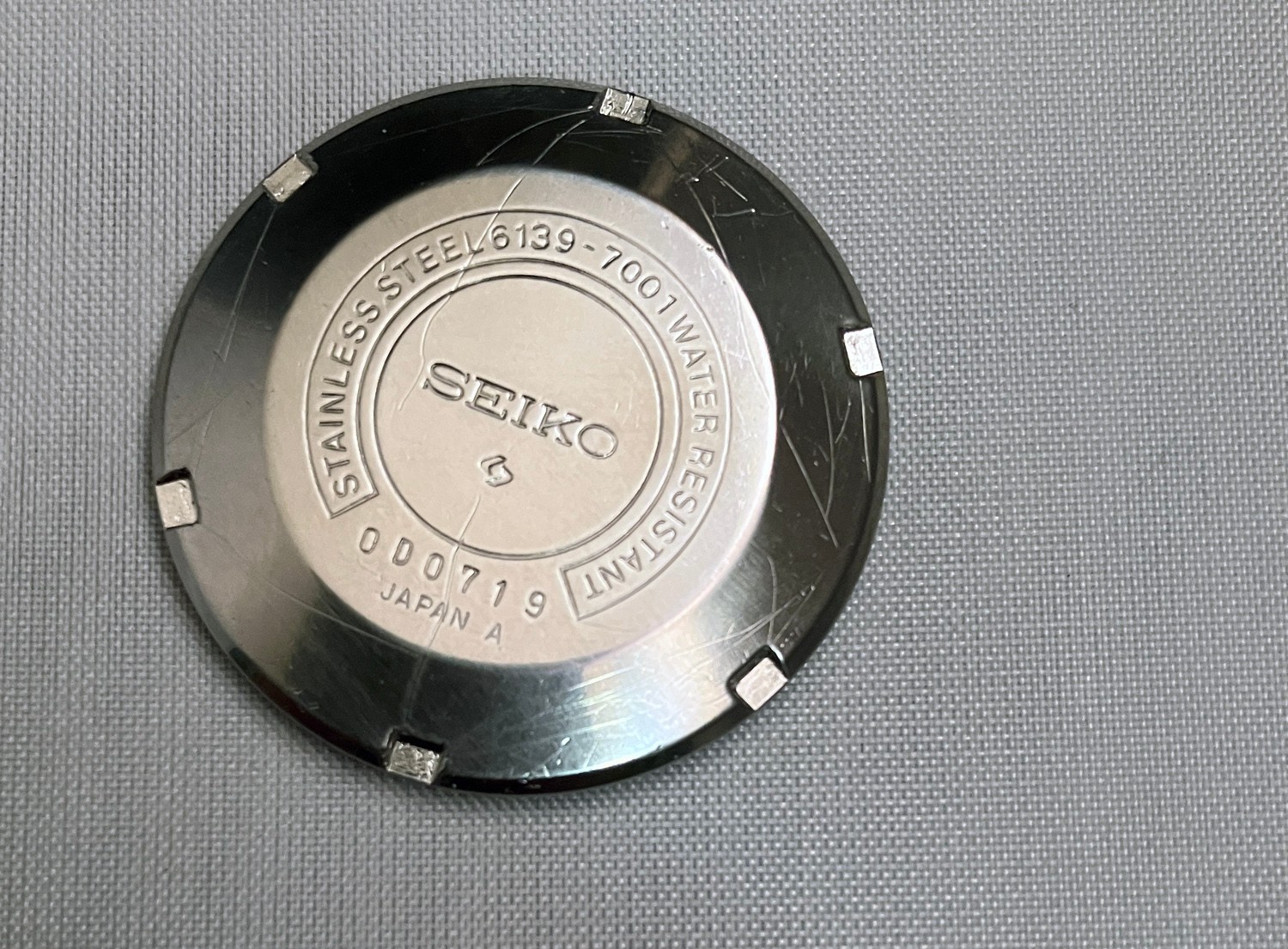 Seiko 6139-7001 WATER RESISTANT Screw-on Case Back 1970/D