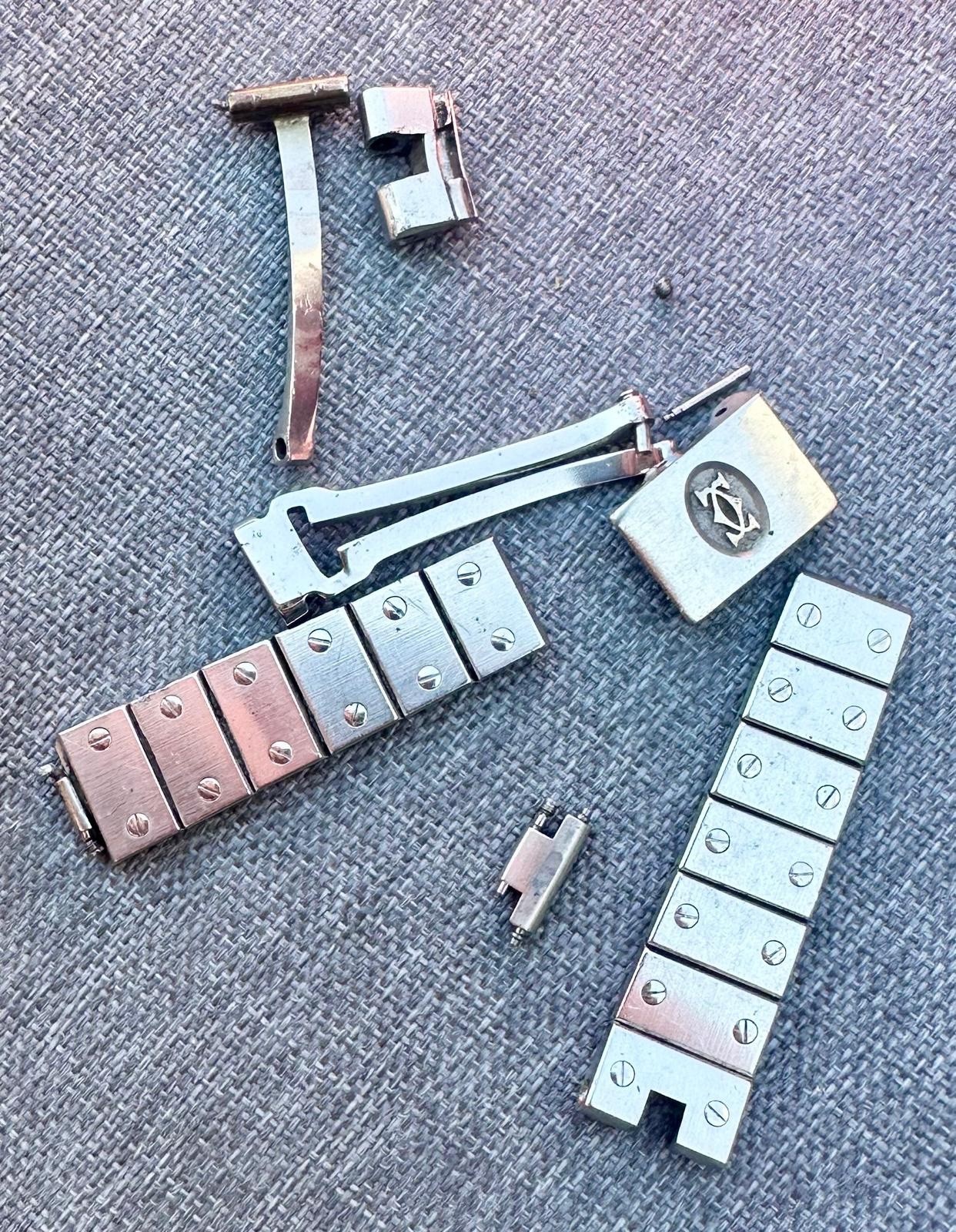 A Ladies Stainless Steel Cartier Santos Wristwatch bracelet, Sold for parts