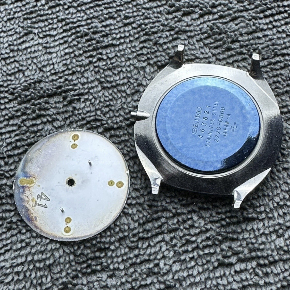 GENUINE NEW OLD STOCK ‘1974 CASE AND DIAL VINTAGE SEIKO DRESS WATCH 2220-0300