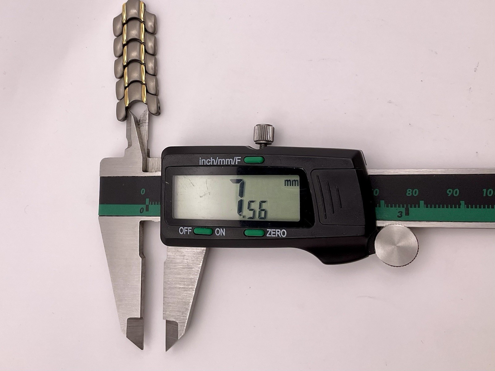 Ladies Citizen 6018-H10759 Titanium Watch Partial Band