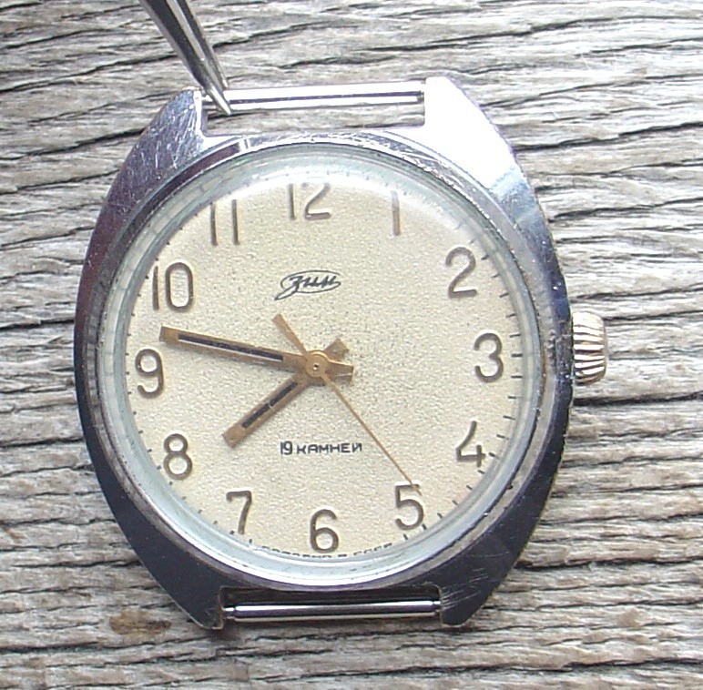 Raketa “Lnturex” With Double-Headed Eagle Russian Soviet Watch Calendar Serviced