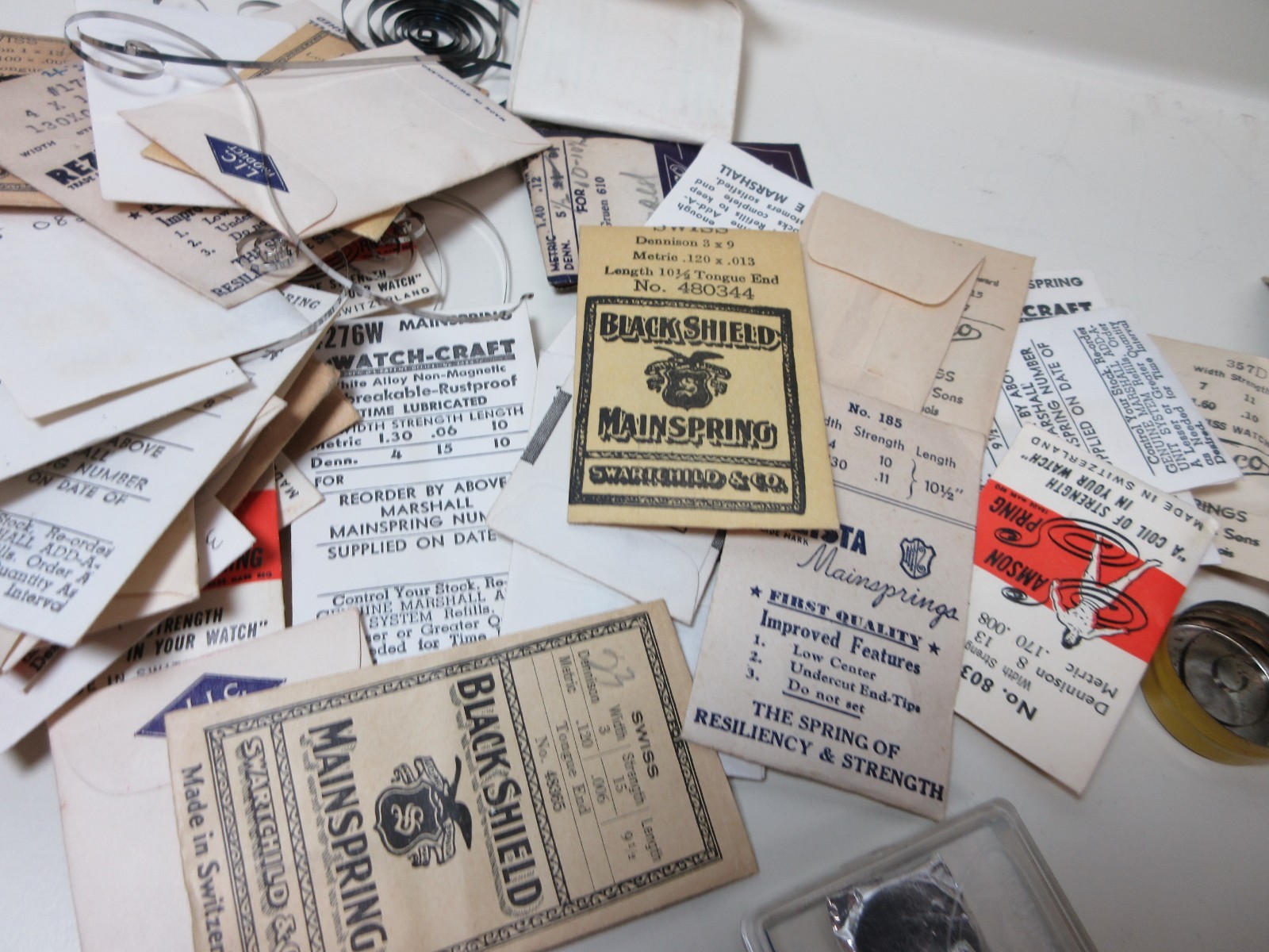 VINTAGE LOT OF 75 WATCH MAIN SPRINGS WATCHMAKER REPLACEMENT PARTS ASSORTED # 11