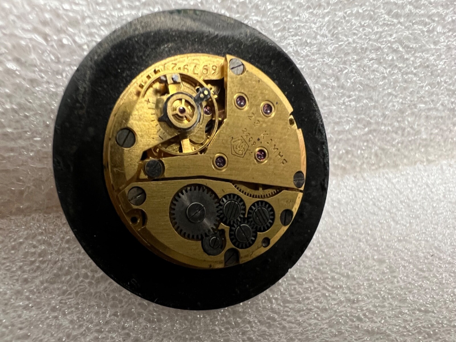 USSR LUCH movement 2209 caliber Gold Plated watch mechanism. FOR PARTS .