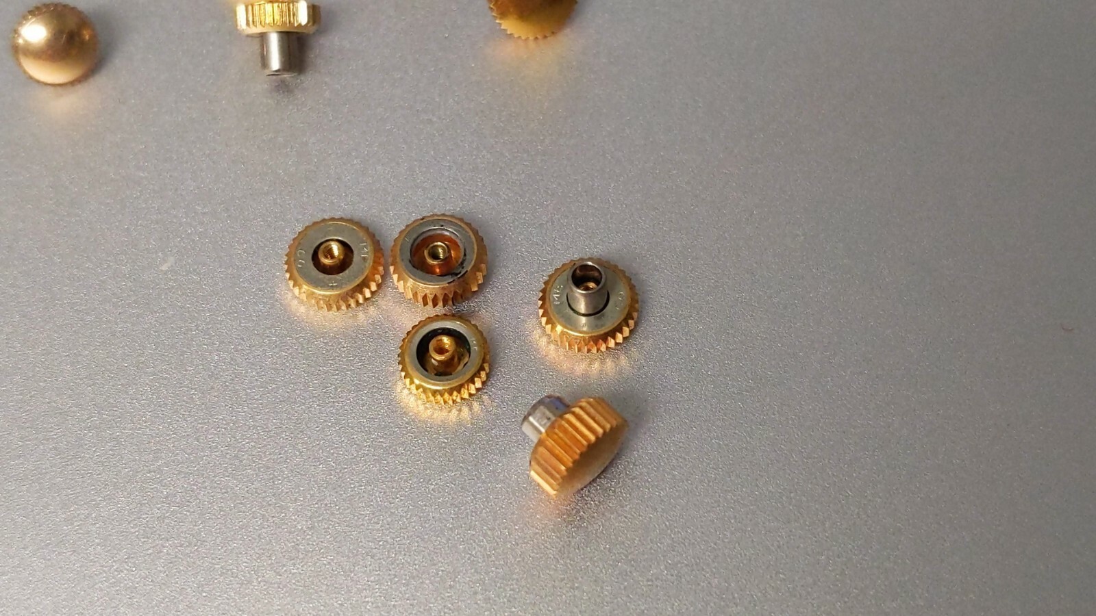 SUN CROWNS WHITE/YELLOW/ROSE: 5 Mixed crowns for 1 price (sizes 4.4mm, 4.5mm, 4.