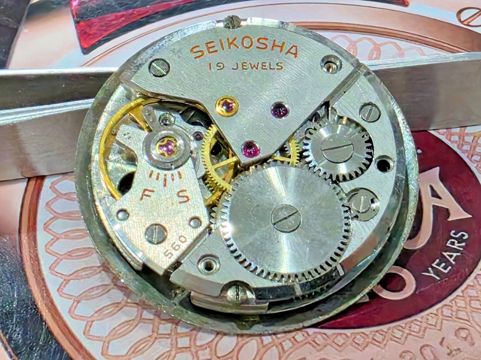 Vintage Antique Seikosha Seiko Made In Japan Hand-Wound Movement 560 For parts.