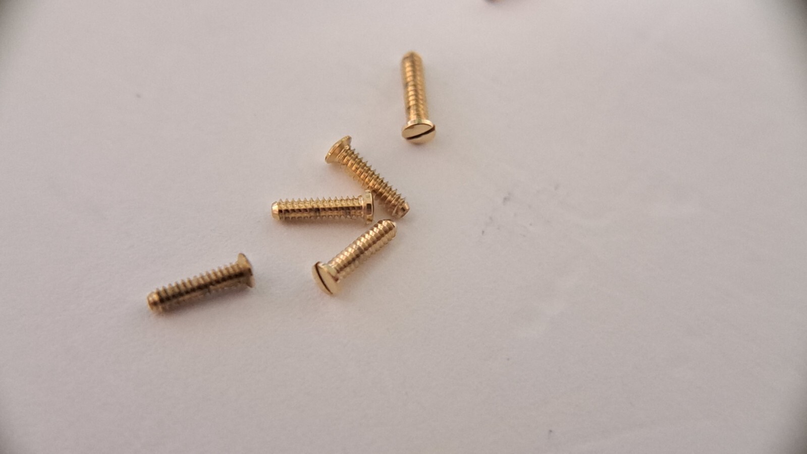 Vis de Fond 95 x 420 Watch screw for Repair GOLD 103L 6HR 2PERORDER