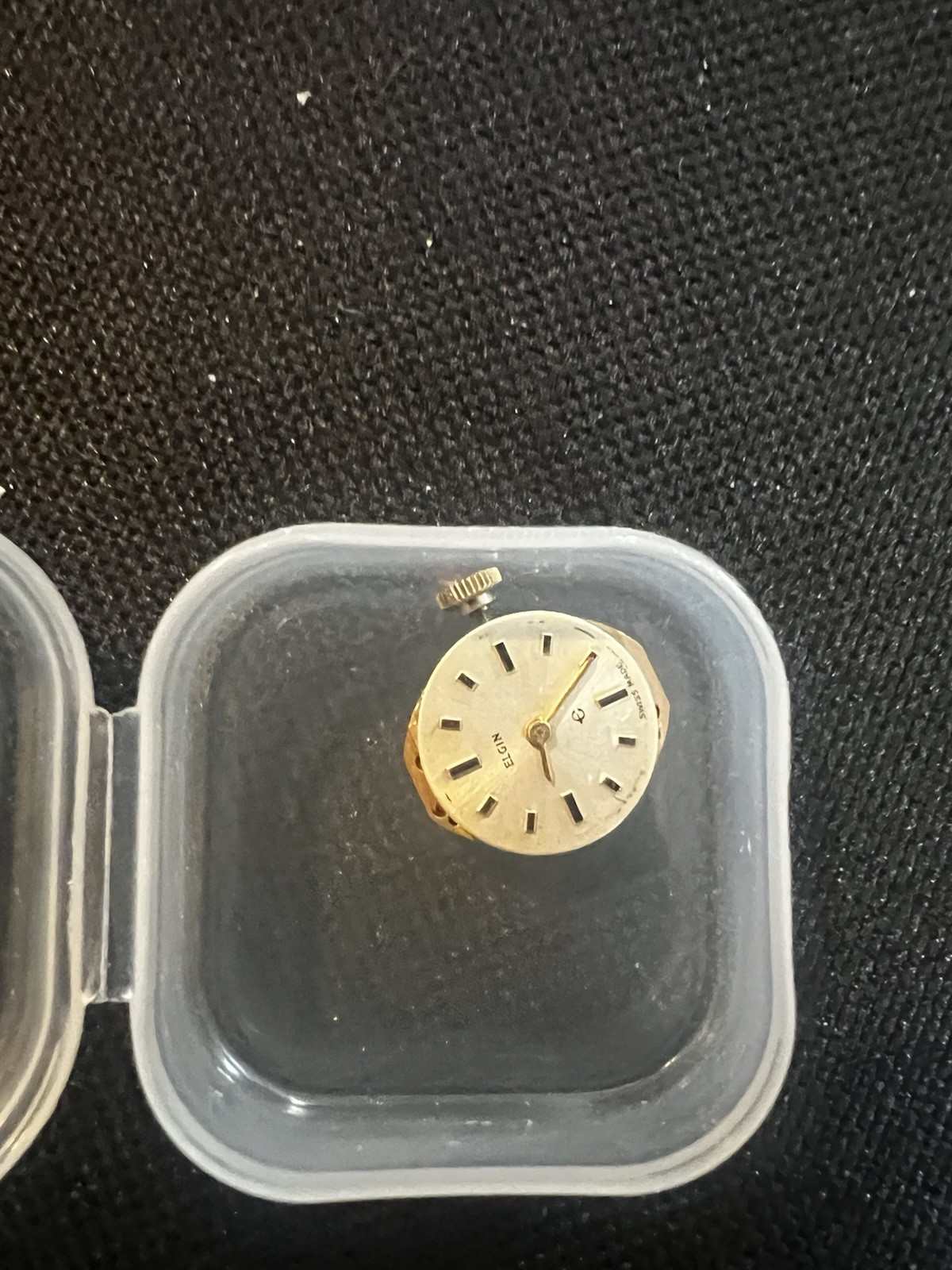 Elgin Grade 345 ladies wristwatch movement. For parts or repair.