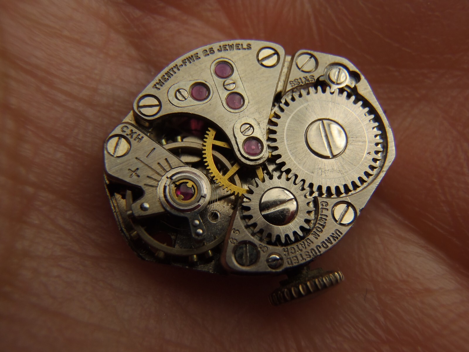 Clinton 25 Jewel Watch Movement Mechanical (Manual) 18mm x 15mm Balance Rotates