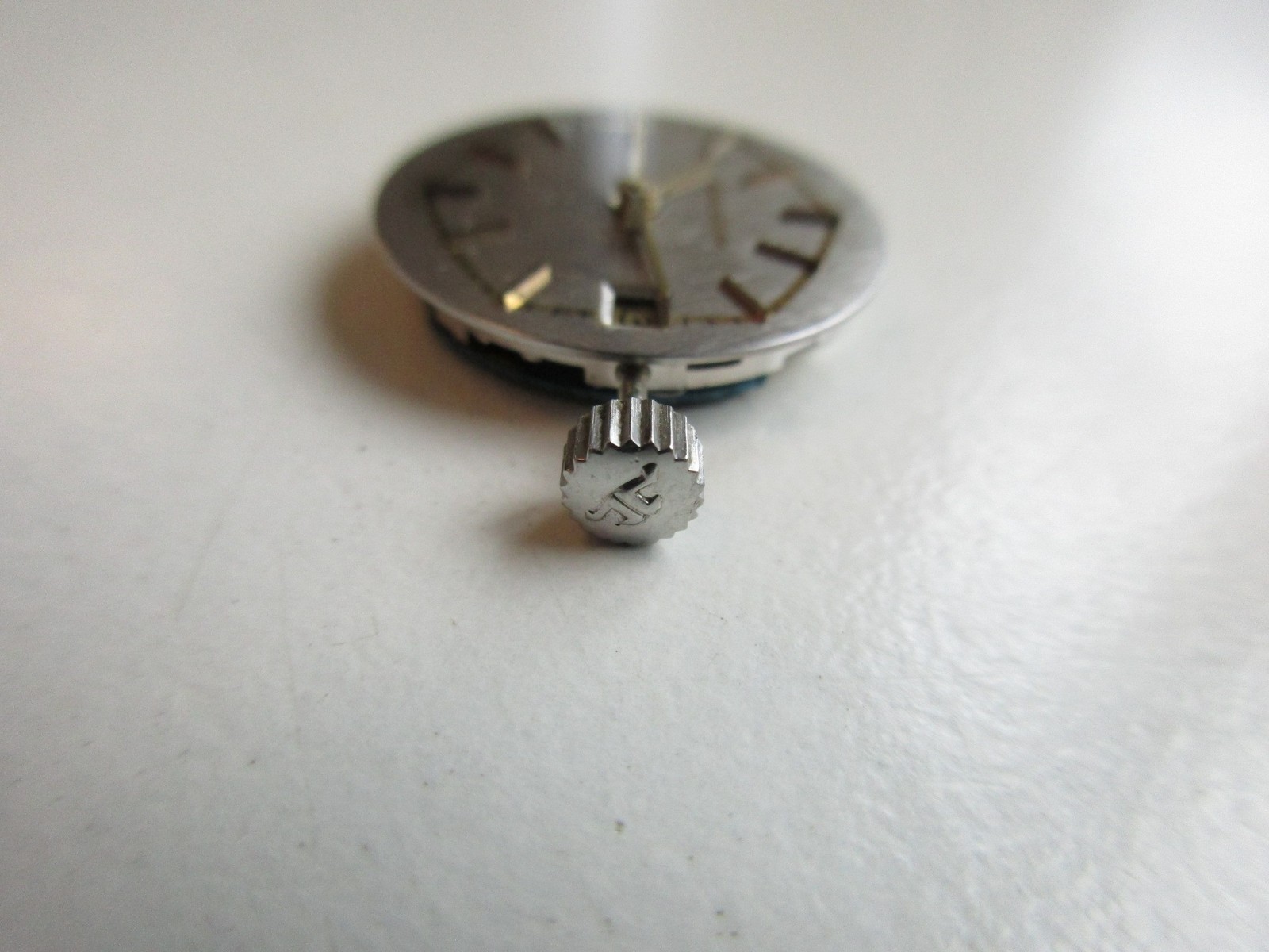 Jaeger-LeCoultre cal. 624 ETA cal 956.111 Swiss watch movement & crown – running