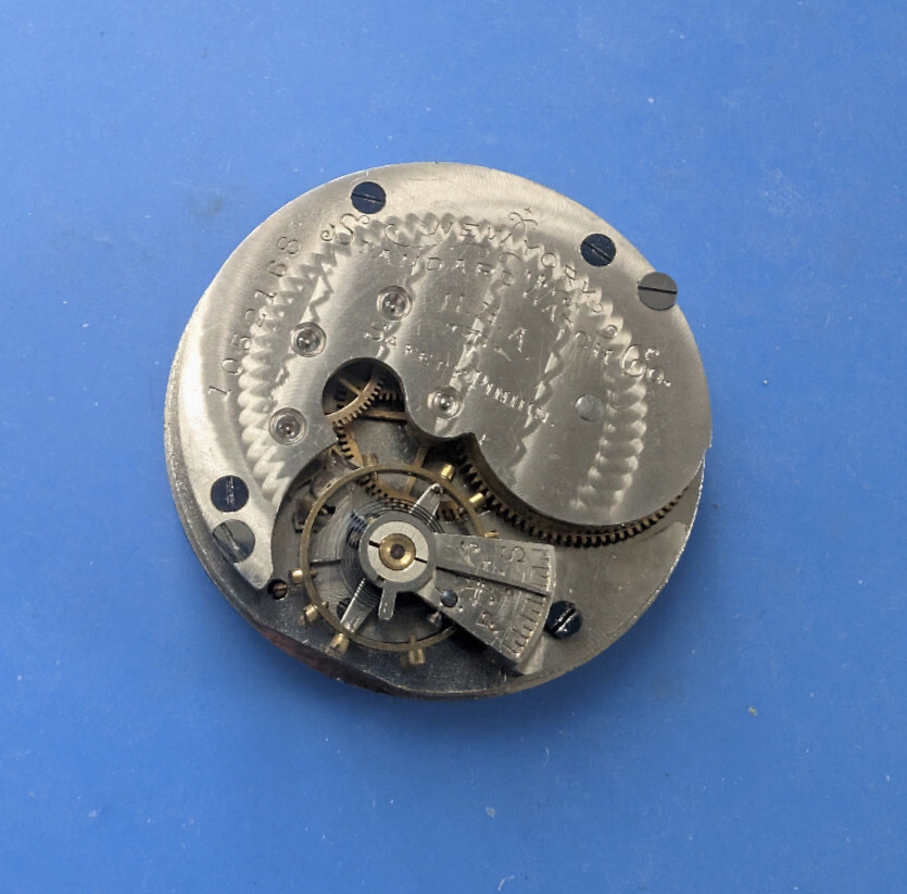 VINTAGE 6 SIZE NY STANDARD GRADE 44 HUNTING POCKET WATCH MOVEMENT OVERBANKED