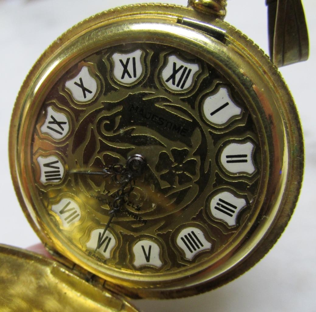 Vintage Majestime Gold Tone Pocket Watch; 36mm ~ 17J ~ 2-E218