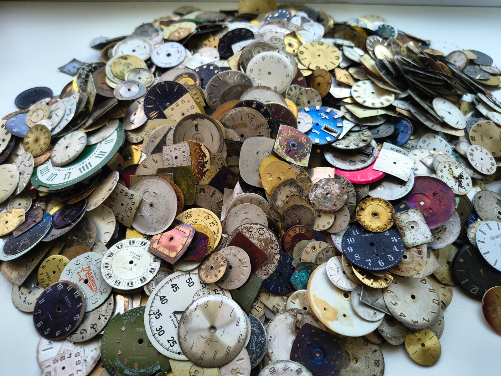 100pc Vintage Watch Dials Lot Mixed Men Women Steampunk Art Craft Repair Parts