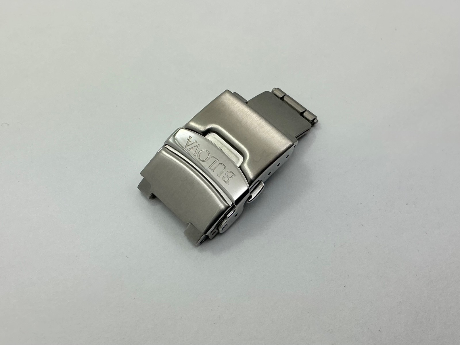 Bulova Clasp Model 96B256 Caseback C8601294 Stainless Steel