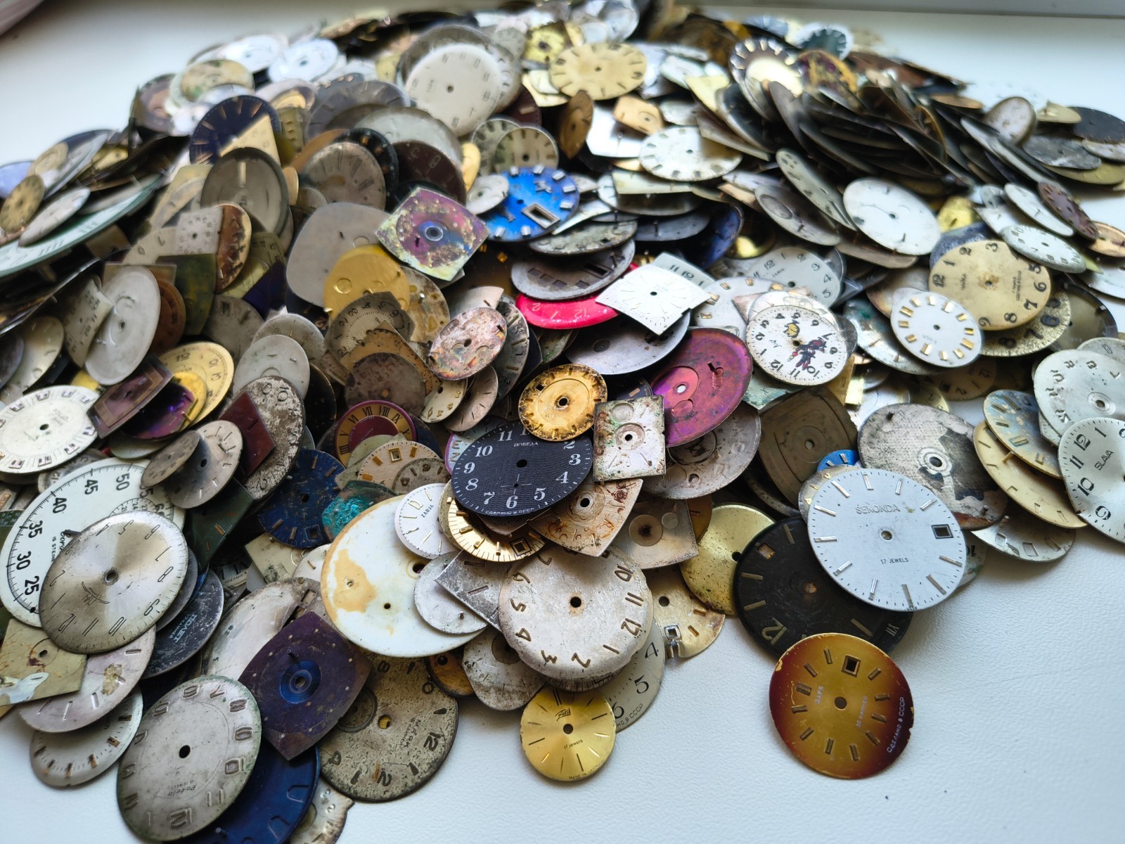 100pc Vintage Watch Dials Lot Mixed Men Women Steampunk Art Craft Repair Parts