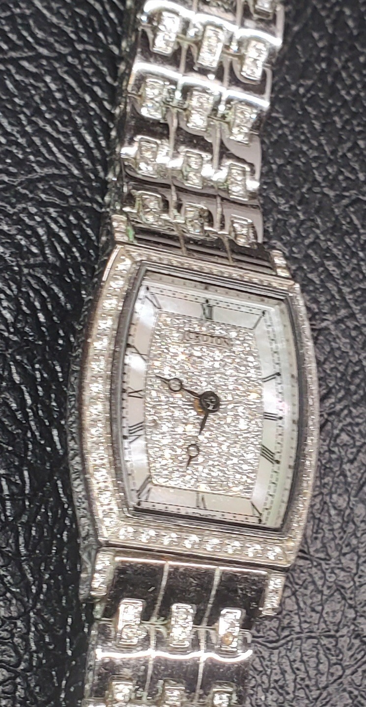 Croton Automatic Gemmed Watch Sapphire Crystal Silver 25 Jewels Mother Of Pearl
