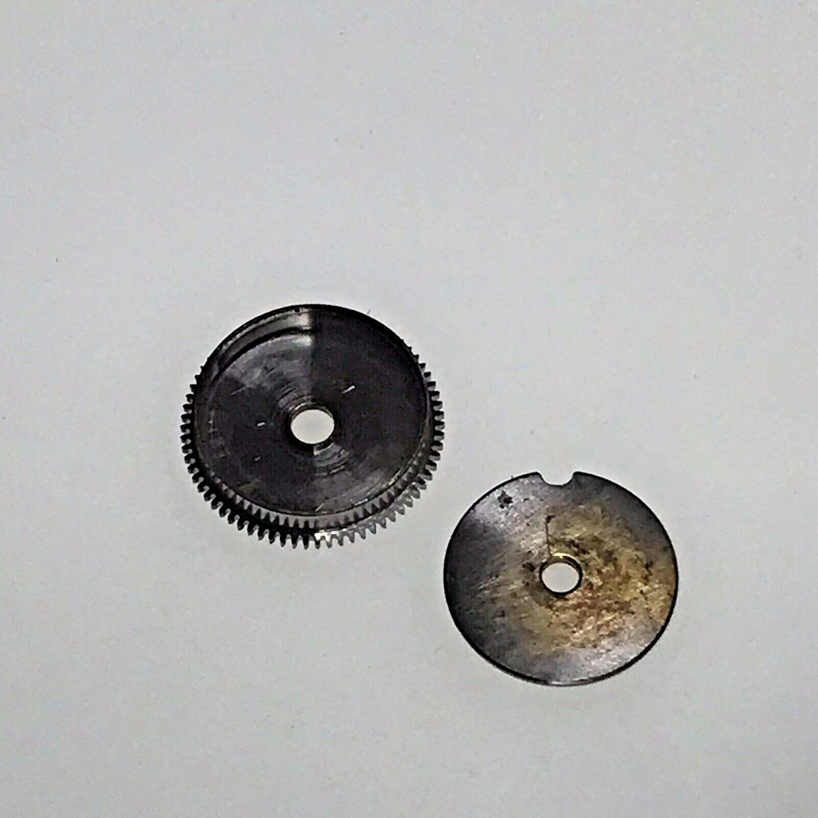 ST 1686 Gruen 552ss Mainspring Barrel Original Replacement Watch Parts T636