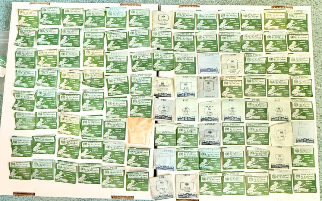 Lot of G&S Flexo Watch Crystals