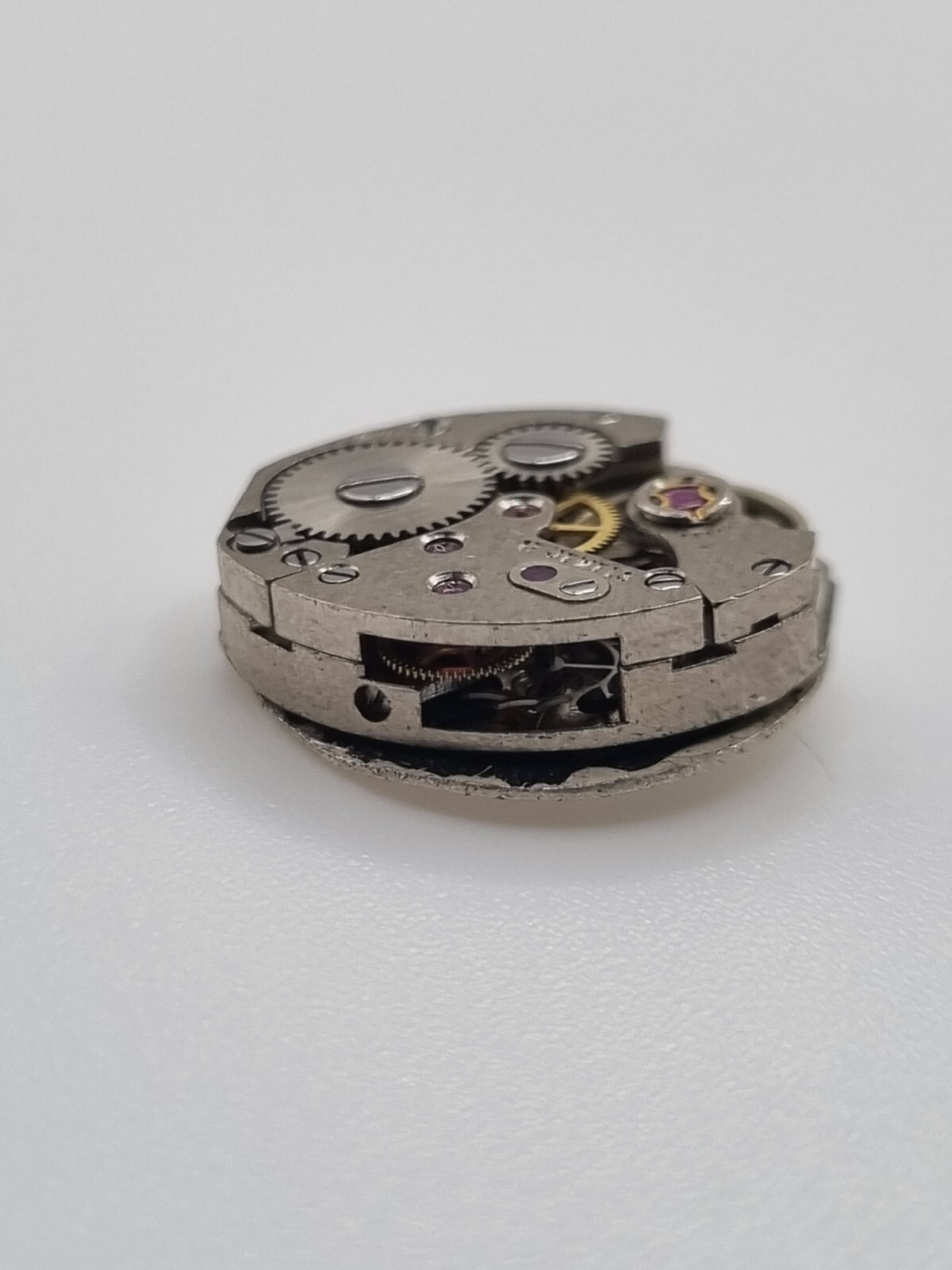 AS 1677 Perona Manual Wind Watch Movement 17 Jewels Swiss Parts Untested 15mm