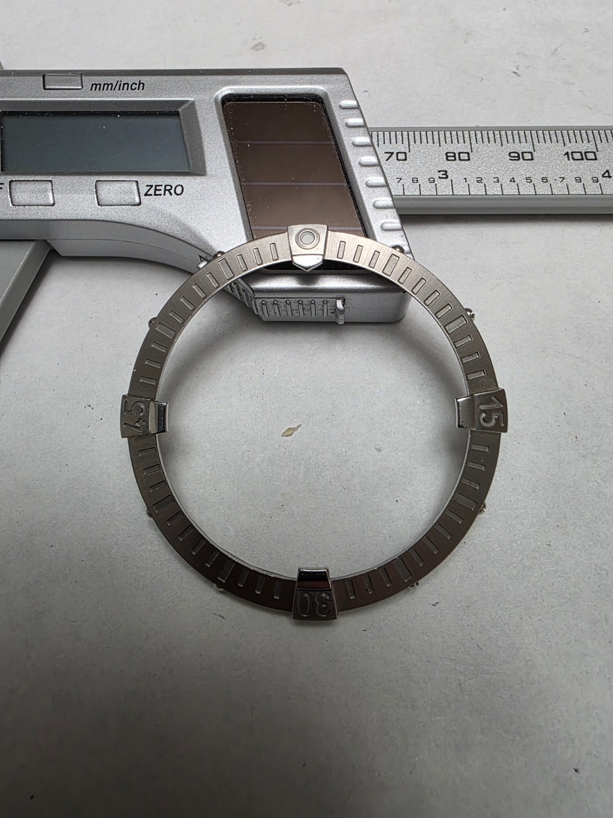 Original Breitling Super Avenger 48mm Brushed Stainless Steel Bezel