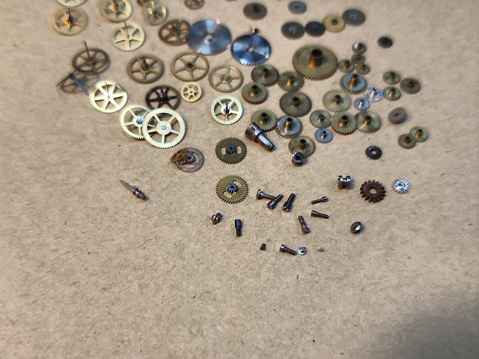 Lot Of Mixed Pocket Watch/Wristwatch Loose Parts-Train Wheels, Hr Wheels, 120+