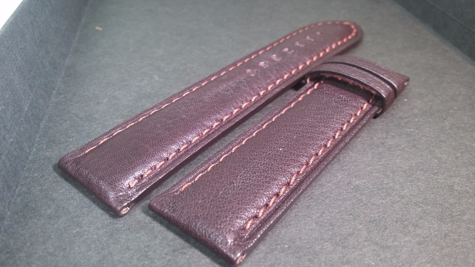 Cobra 22/20mm – Dark Brown WATCH BAND with brown stitch