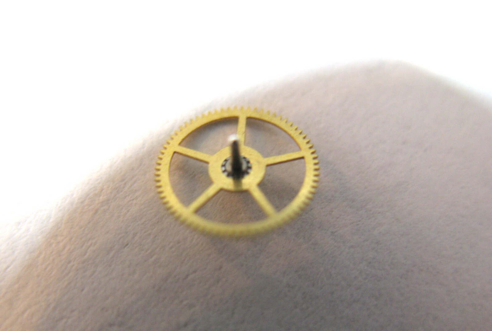 JAEGER LE COULTRE,JLC 832 ASSORTED NEW OLD STOCK MOVEMENT PARTS