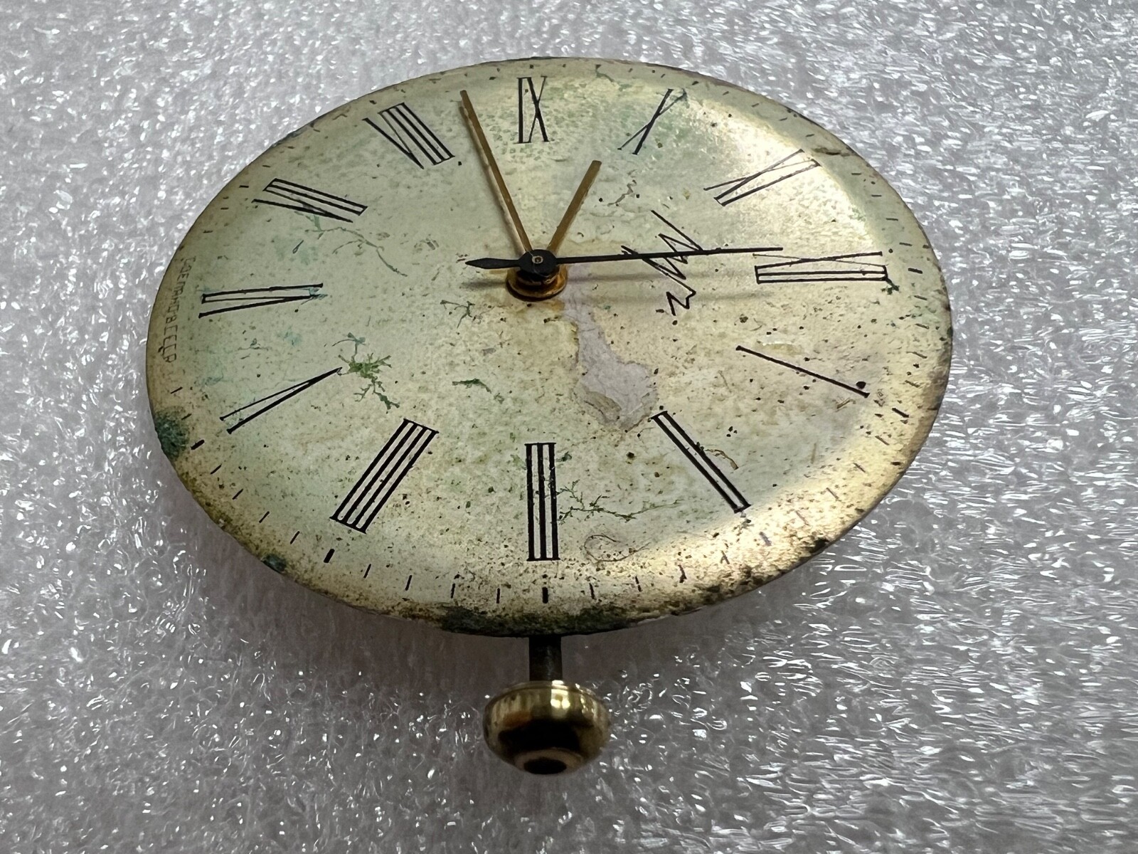 USSR LUCH movement 2209 caliber Gold Plated watch mechanism. FOR PARTS .