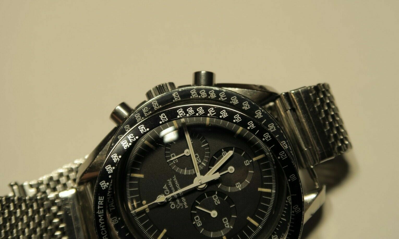 Aftermarket DON “Dot Over Ninety” Tachymeter Bezel for Omega Speedmaster