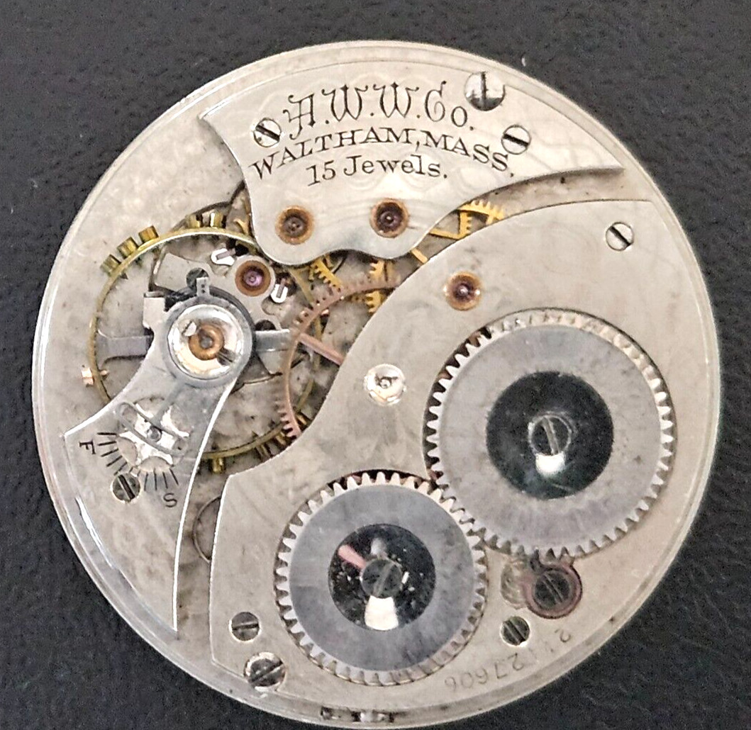 WALTHAM 220 15J OF 12s Watch Movement (REMOVED FROM GOLD CASE) LOT.114