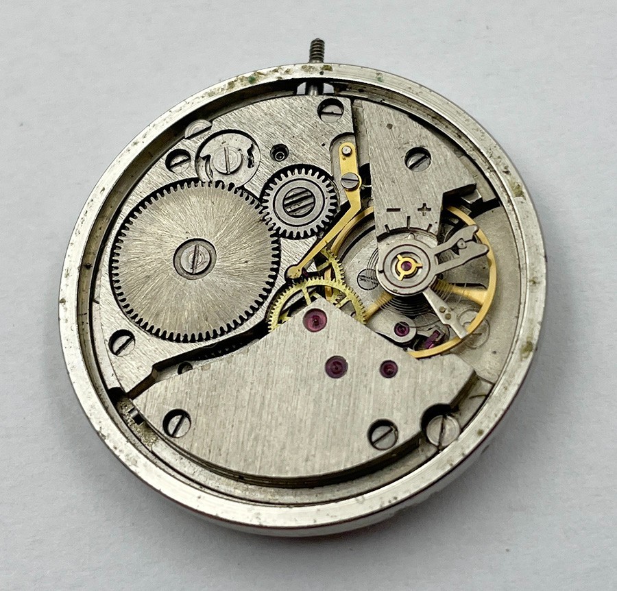 Vostok 2409A 17 JEWELS MOVEMENT FOR MEN’S WRISTWATCH 100% working B018
