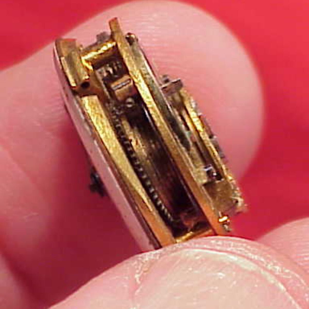 VINTAGE SMALL VERGE FUSEE POCKET WATCH MOVEMENT 22.69MM ACROSS DIAL UPPER PIVOT