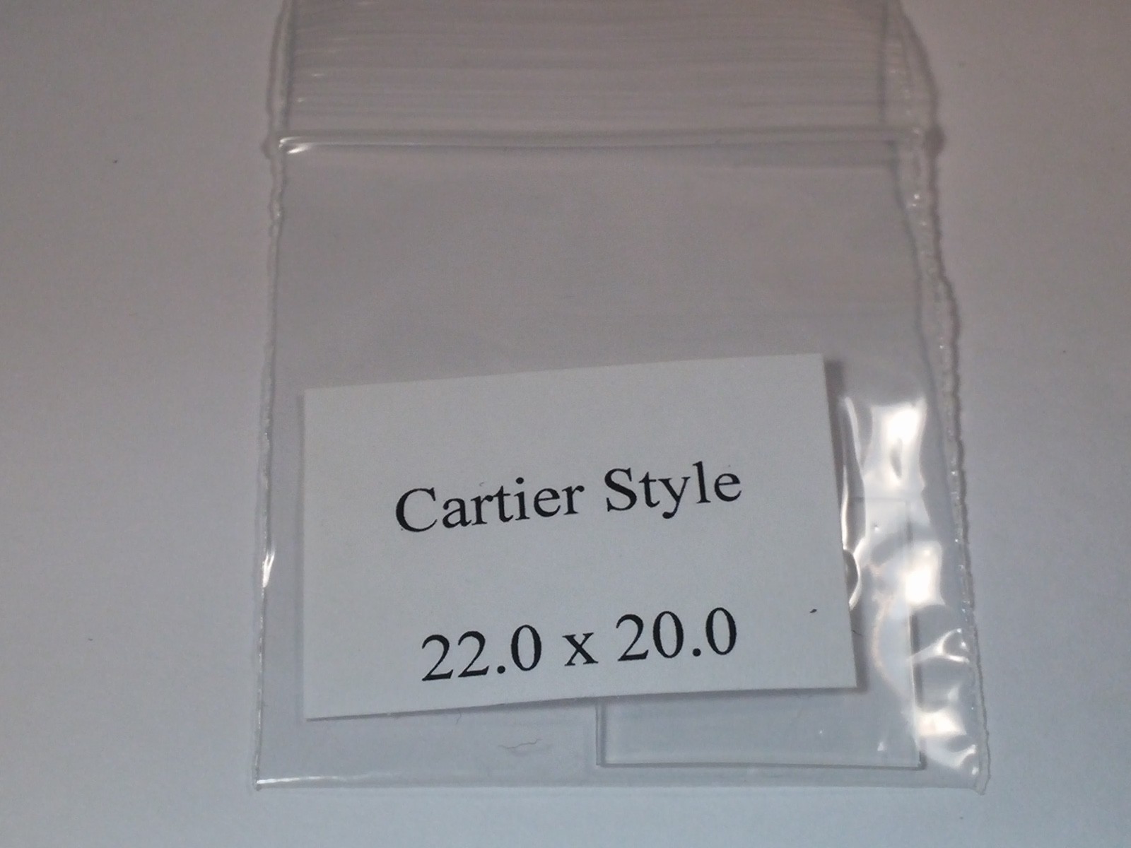 Unbranded crystal 22x20mm diameter, 0.8mm thick