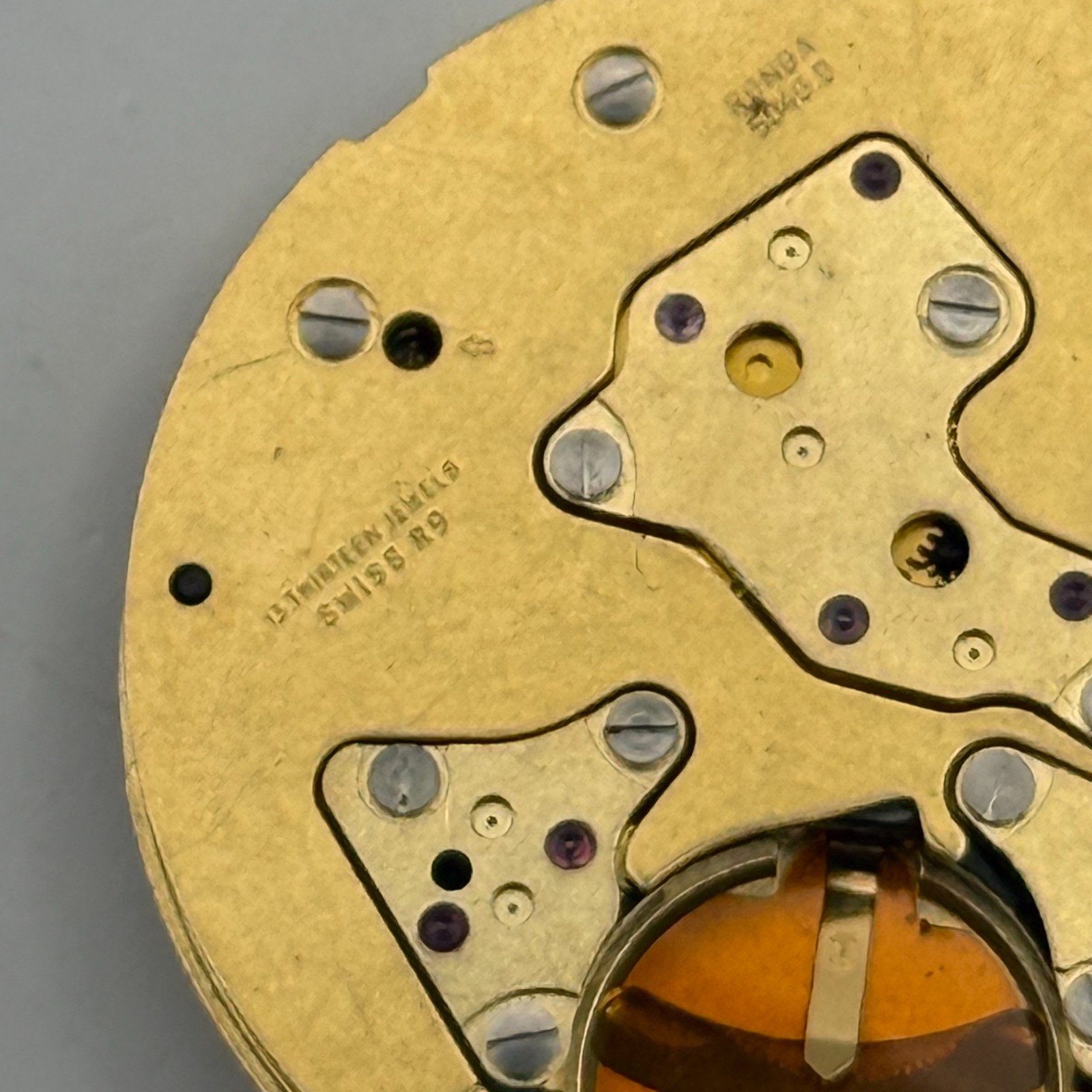 Ronda 5040.D Watch Movement Quartz Swiss R9 13 Jewels Vintage Parts 28.5mm