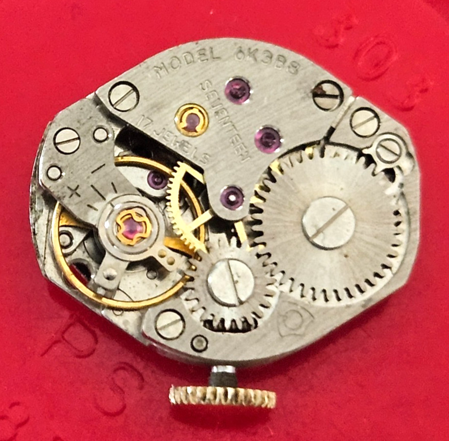 OLYMPIUM 6K3B8 17J Watch Movement (BALANCE RUNS WHEN ROTATED) lot125