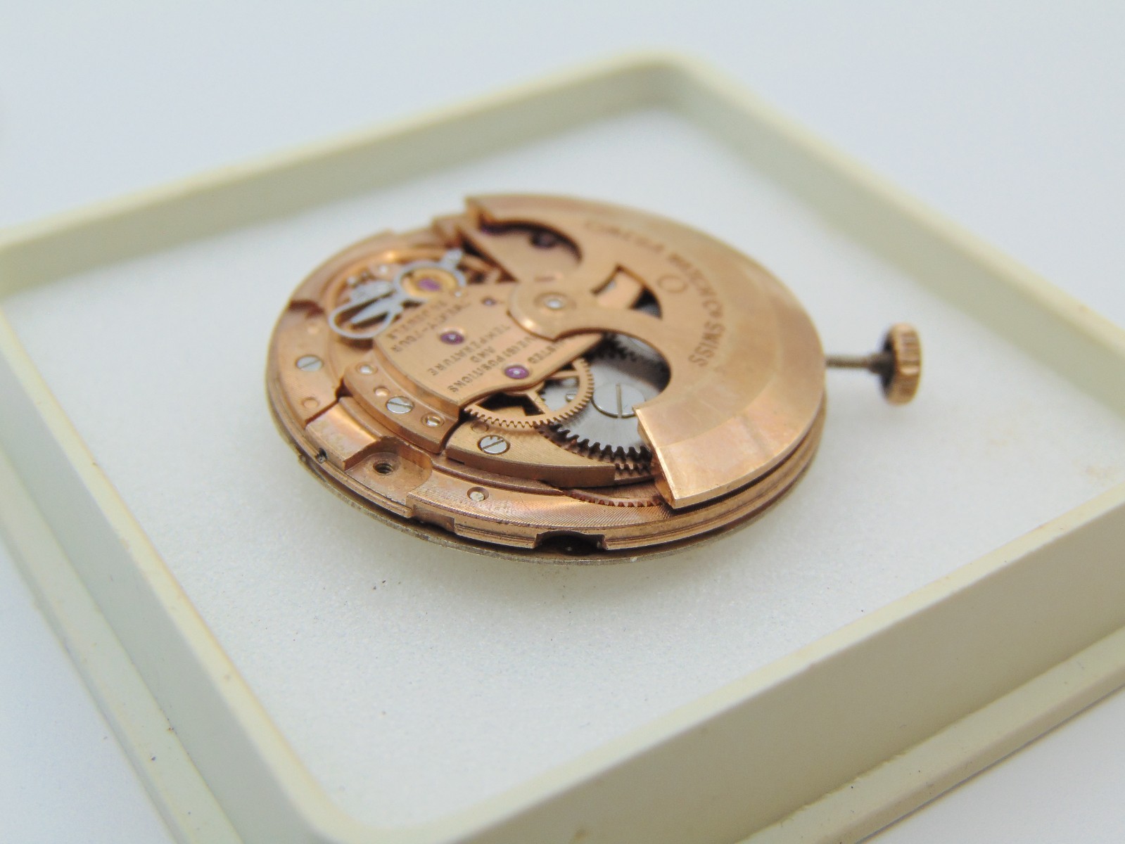 ORIGINAL OMEGA CONSTELLATION PIE PAN MOVEMENT COMPLETE – OMEGA 564 – ( WORKING )