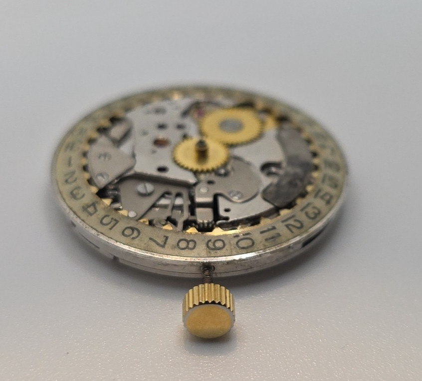 Zenith 2522 Original Overhauled Movement Incabloc 11 1/2”’ Manual Winding