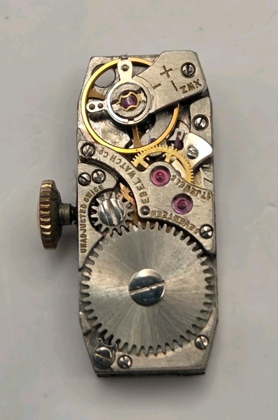 Vintage EBEL 17 jewel Swiss Ladies Baguette Watch Movement – Running