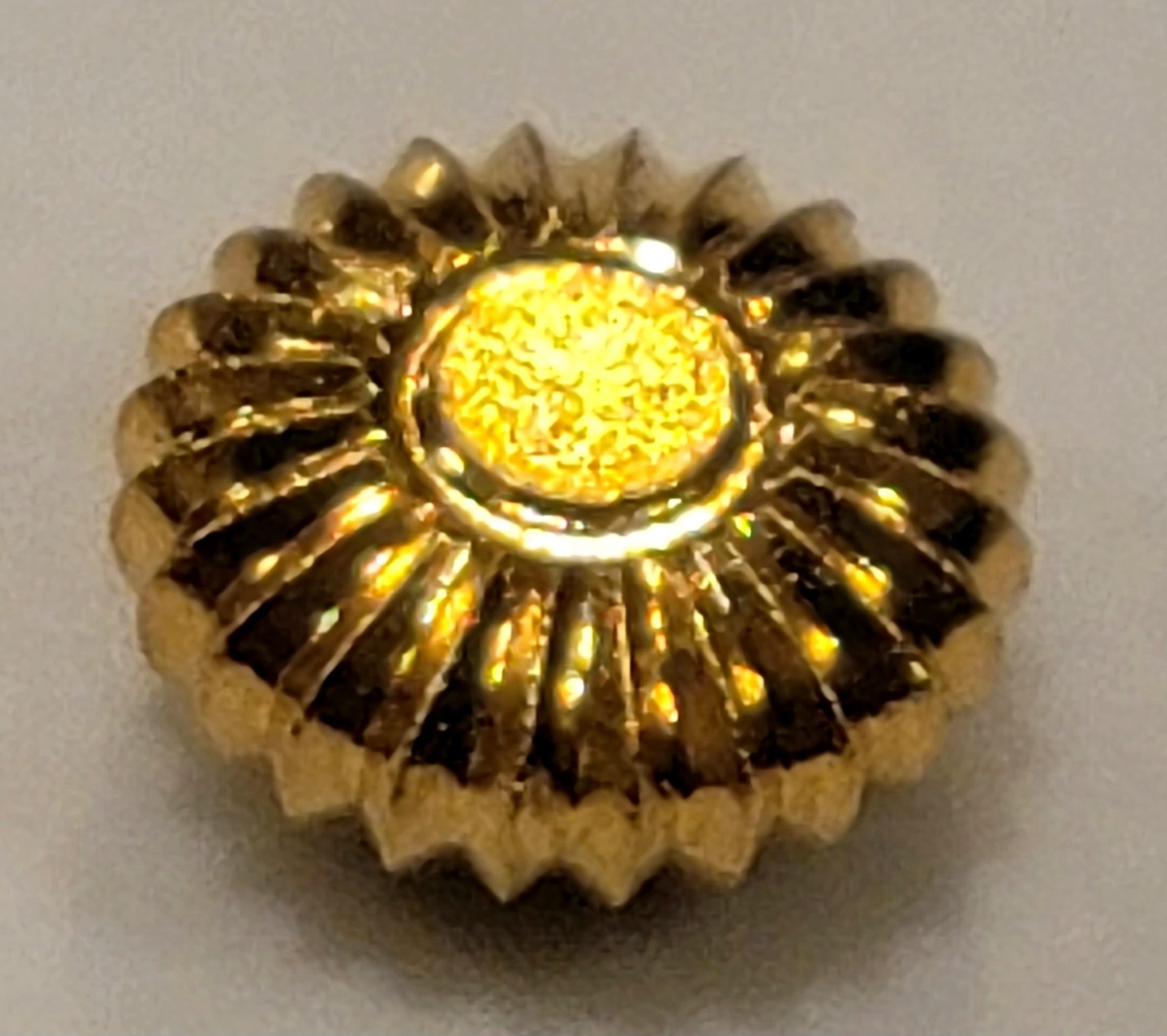 SB2-C01: D ~9mm H ~4.5mm 1/10 14K Gold-Filled Antique Pocket Watch Crown – NOS