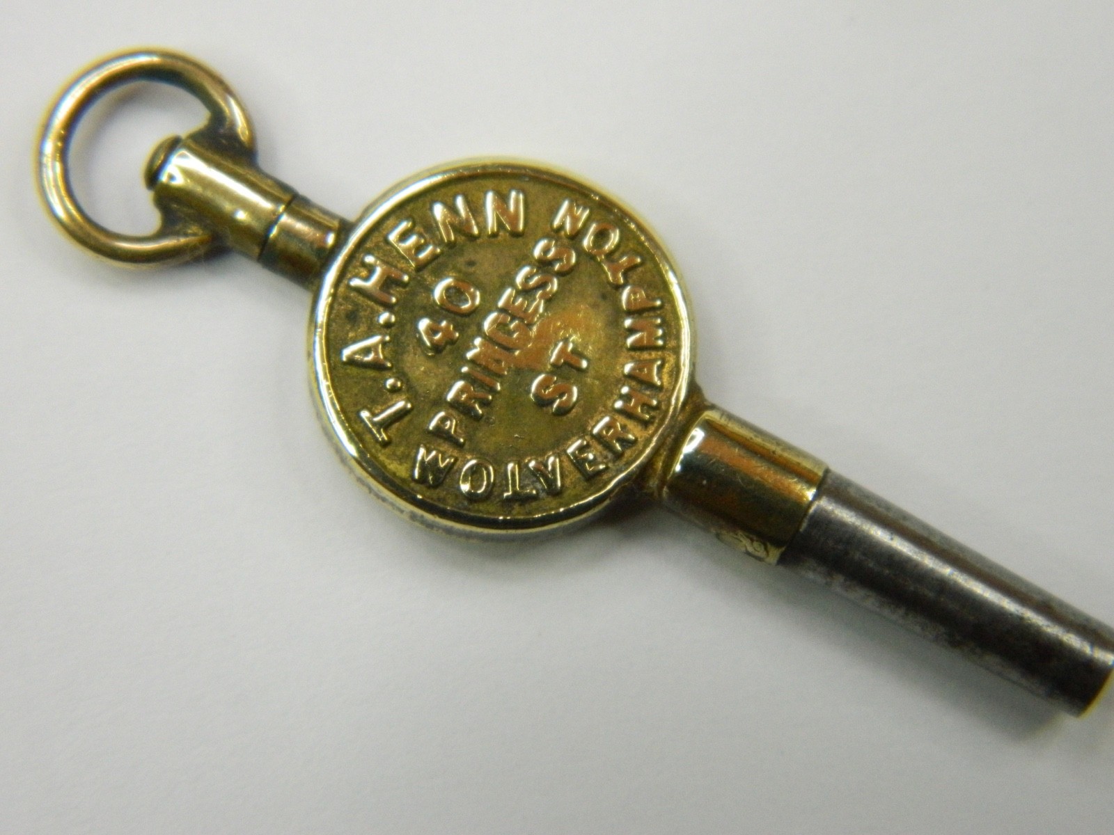 FINE ANTIQUE 1880 VICTORIAN ENGLISH ADVERTISING #9 GILT STEEL POCKET WATCH KEY
