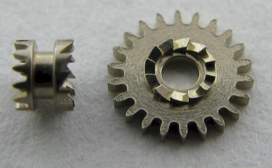 AS ST 1950 1951 … watch parts clutch #407 + winding pinion #410
