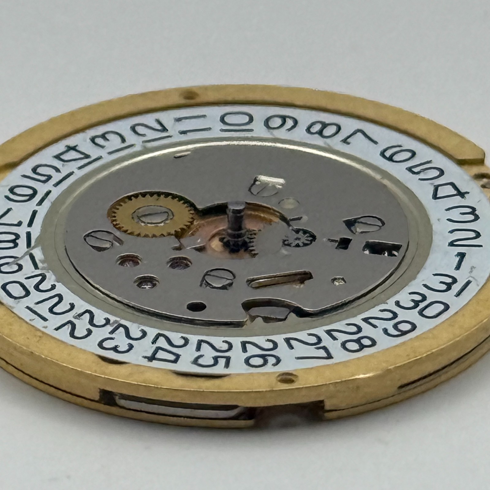 Ronda 1006 Watch Movement Quartz Swiss Date 8 Jewels Vintage Parts Repair 23.8mm
