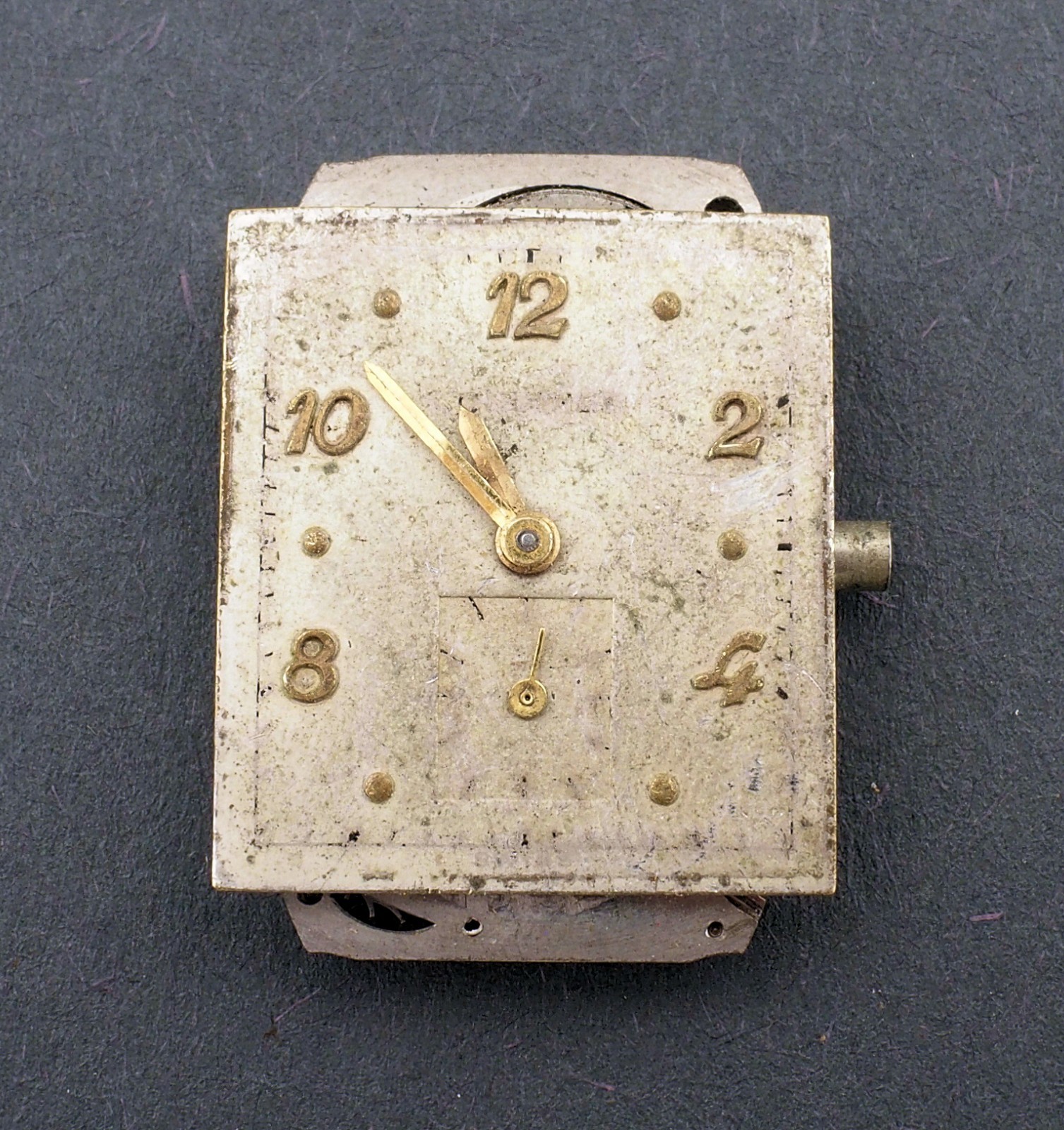 Longines 17J Grade 9L Watch Movement for Parts or Repair #F407