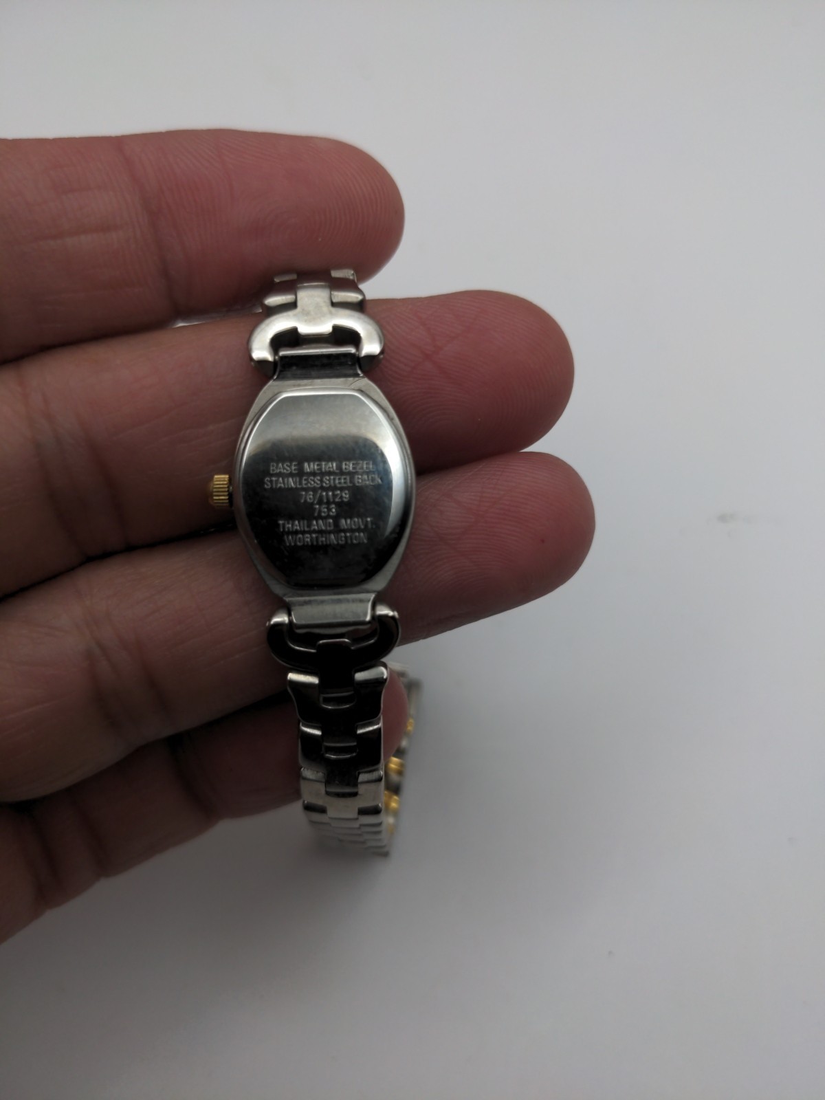 Worthington Watch Women Silver Gold Two Tone Round New Battery
