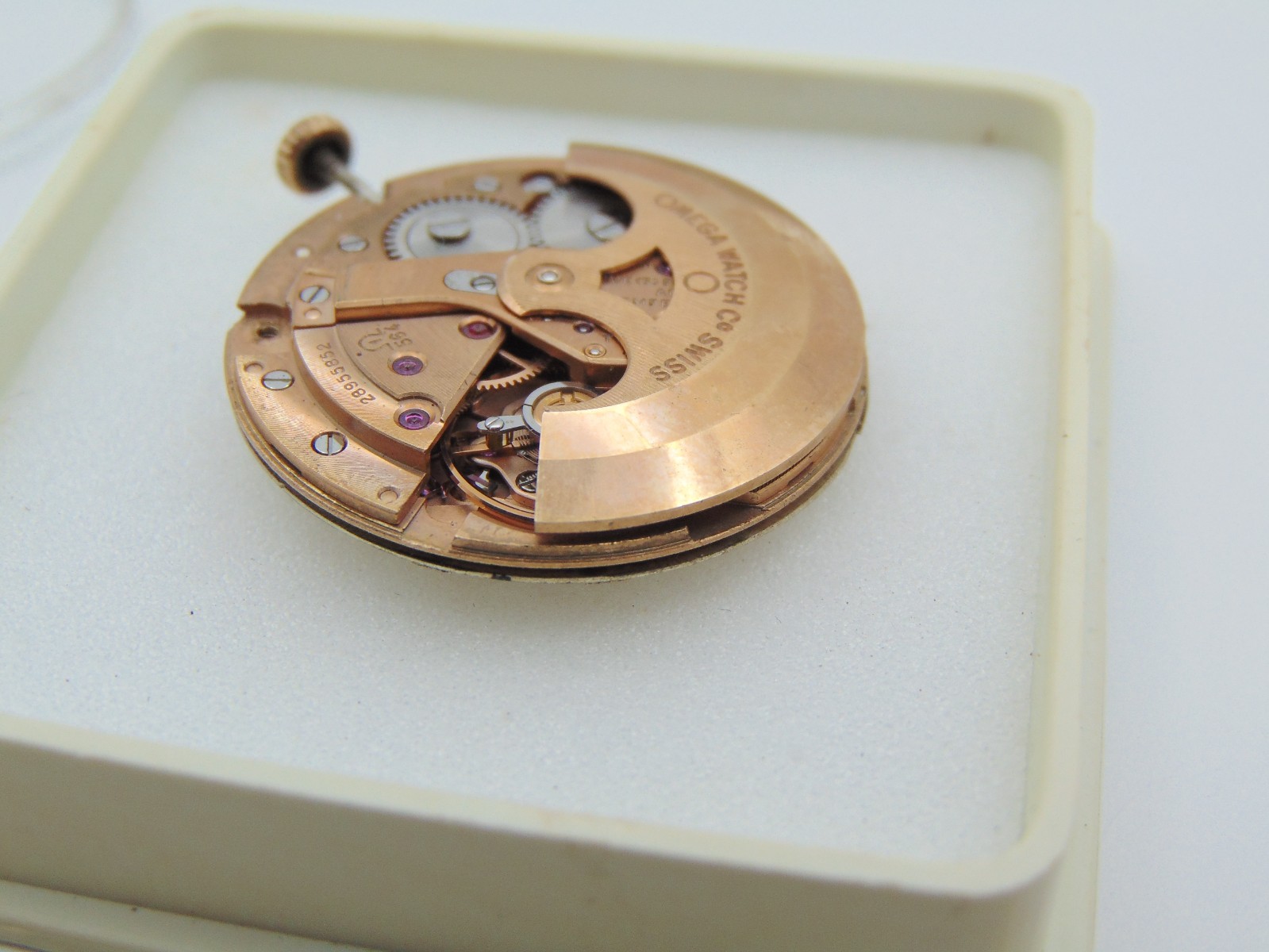 ORIGINAL OMEGA CONSTELLATION PIE PAN MOVEMENT COMPLETE – OMEGA 564 – ( WORKING )